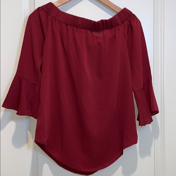 Off the shoulder 3/4 length ruffle sleeve blouse - Picture 3 of 3